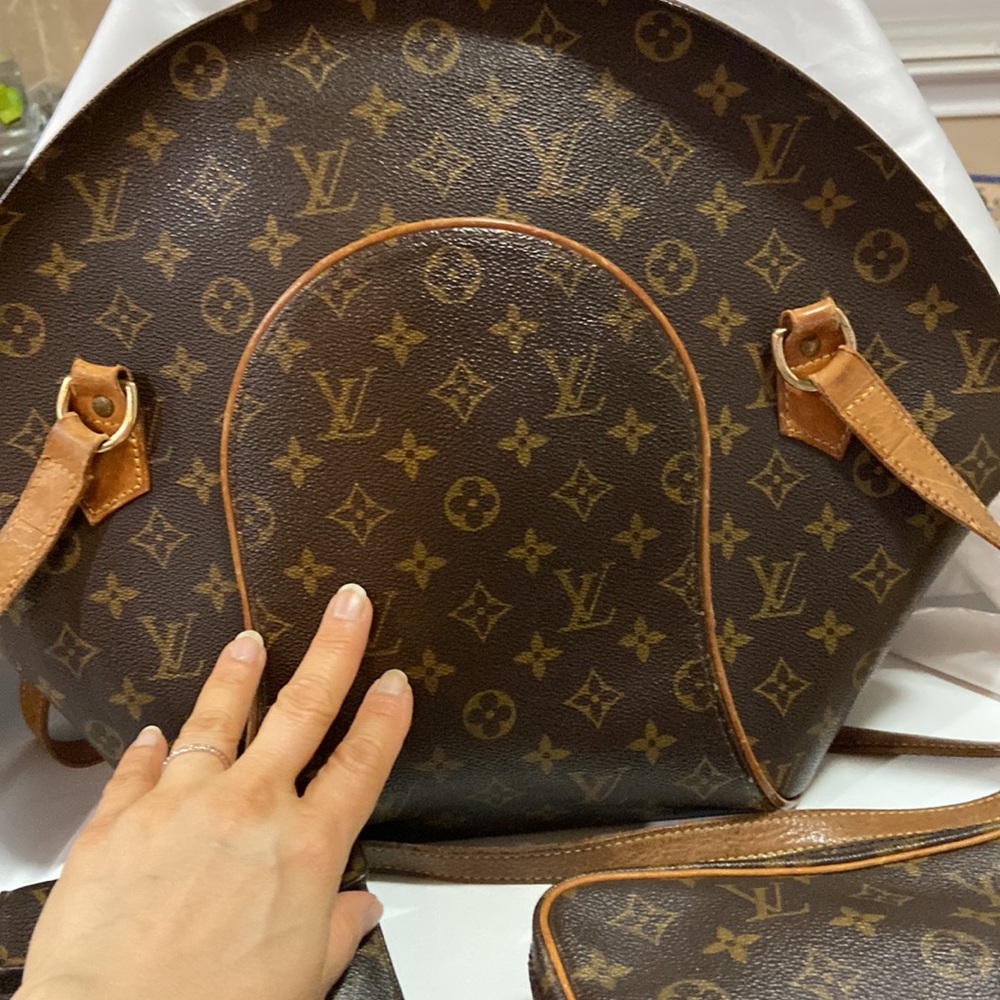 COPY - Louis Vuitton large bag only in this listing